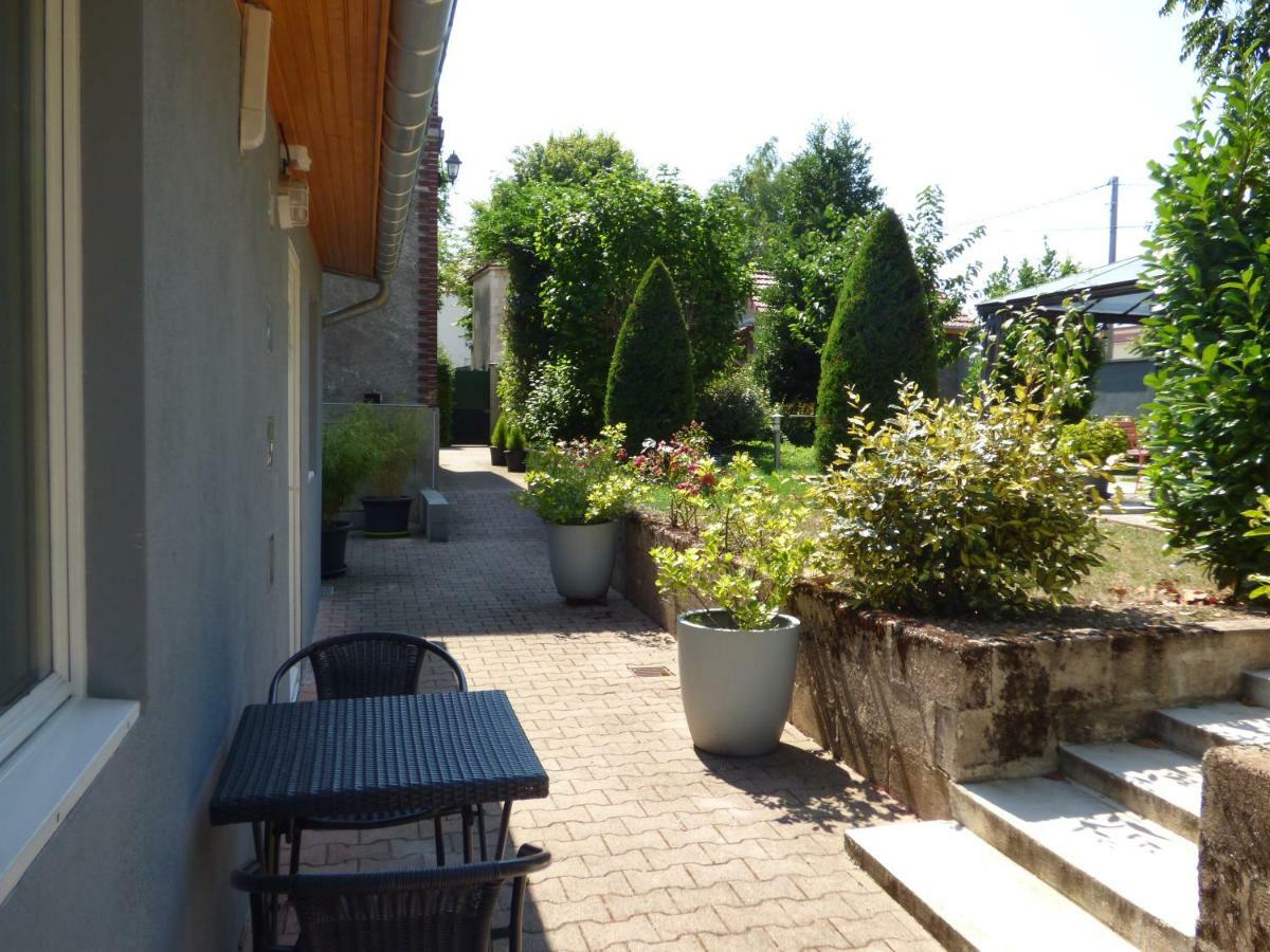 Gite De Preuilly Auxerre Exterior photo